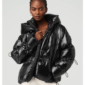 ALO Stunner Puffer Jacket size XS